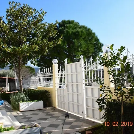Villa Filoxenia All Seasons, Near Airport, Sea, Athens Agia Marina  Exterior photo