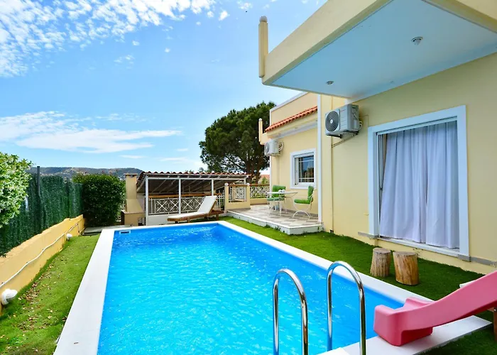 Villa Filoxenia All Seasons, Near Airport, Sea, Athens