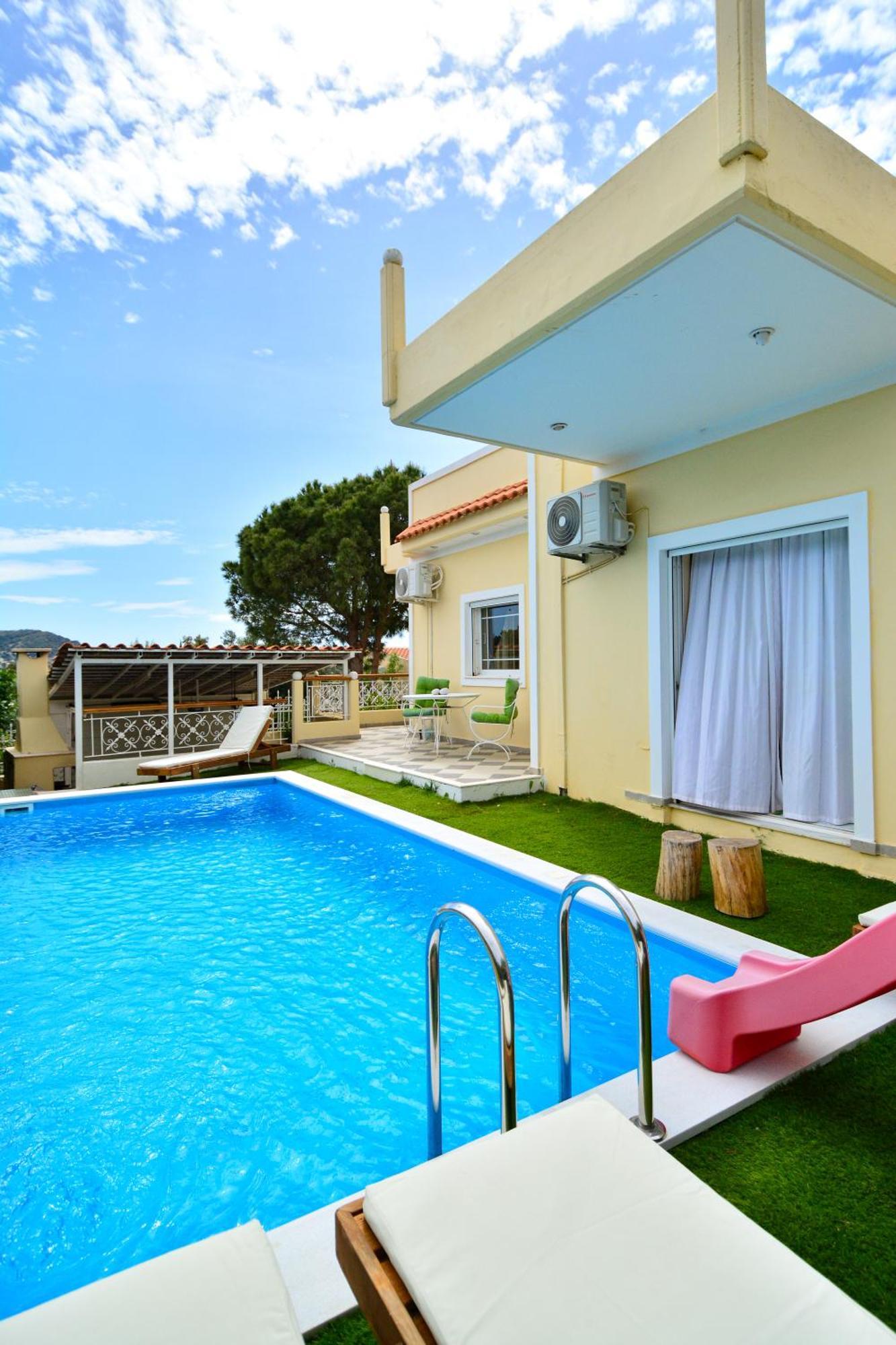 Holiday home Filoxenia Seasons, Near Airport, Sea, Athens